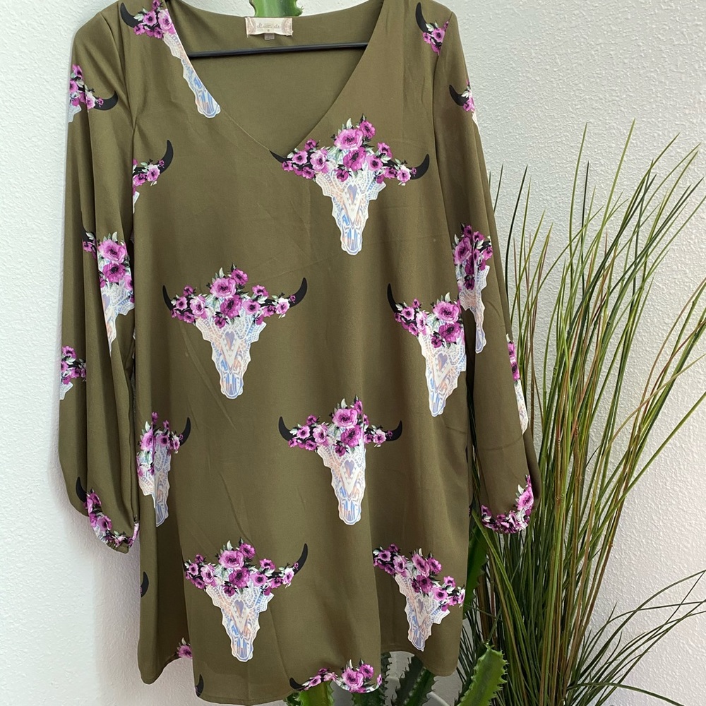 Altair’s State Dress